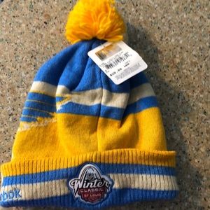 Pom knitted hat-winter classic 2017